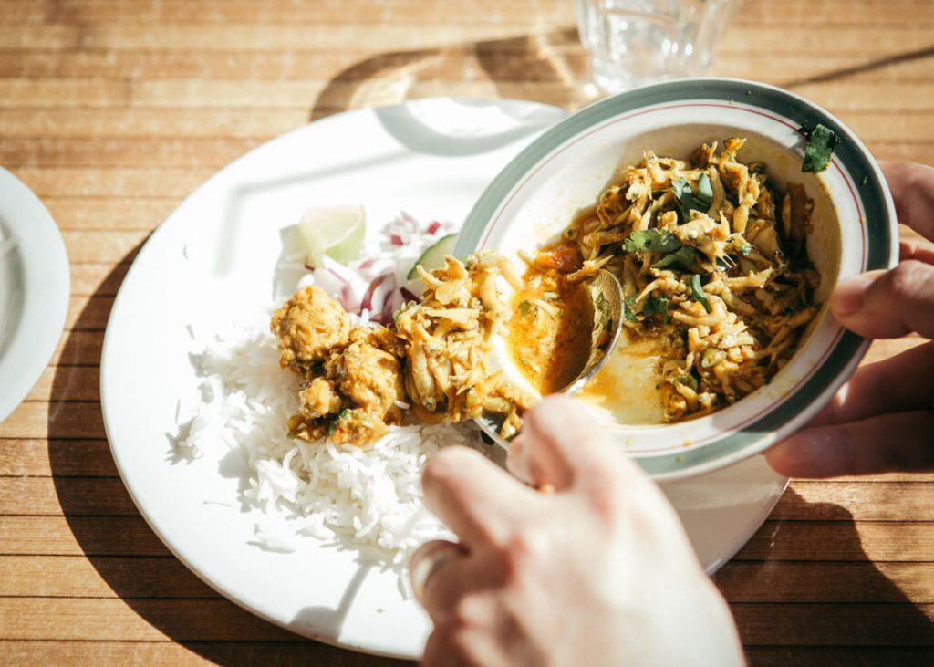 5 Things You Didn't Know About London's Brick Lane a.k.a. Banglatown - Eating Europe Food Tours - https://ligne-nature.today/blog/banglatown