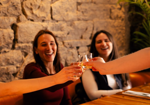 Eating Edinburgh: Old Town Food & Drinks Tour