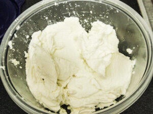 bowl_of_ricotta_cheese