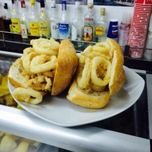 two_bocadillo_de_calamares_tapas_Madrid