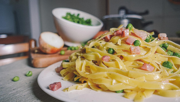 Pasta alla Papalina