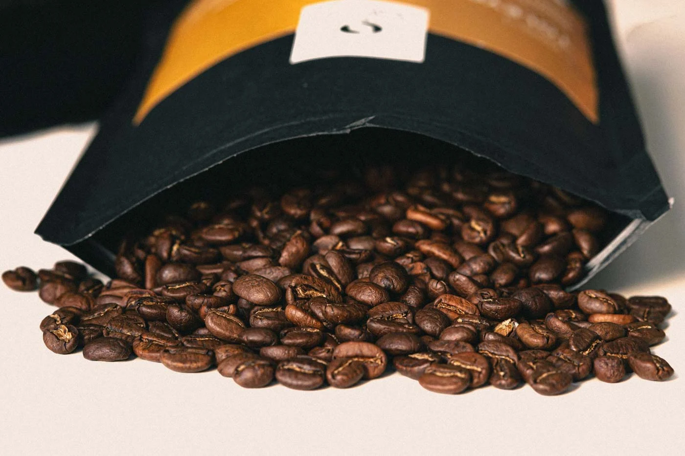 Bag_of_coffee_beans_bologna