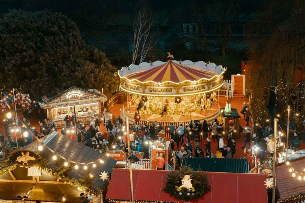 Ferris_wheel_at_Edinburgh_Christmas_market