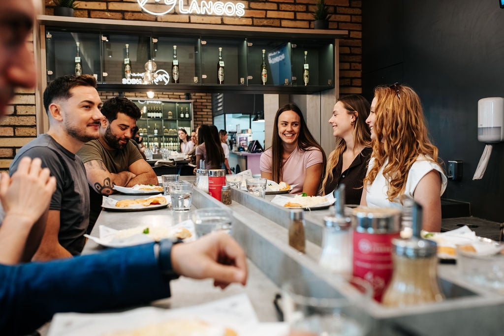 Budapest Food Tour: Local Tastings & Drinks